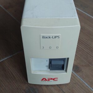 Záložní zdroj APC Back-UP 300